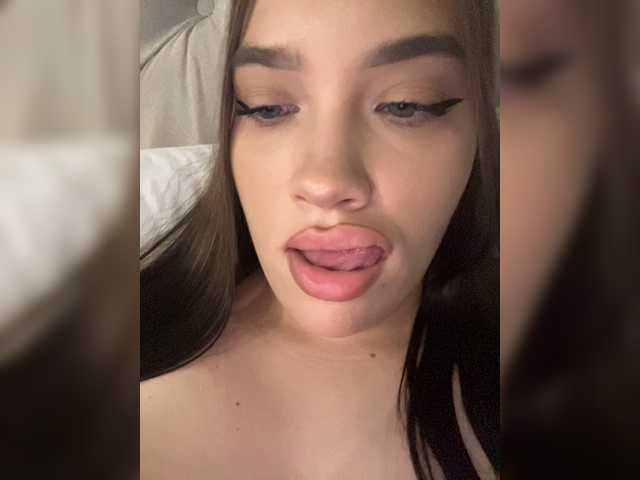 стрип от Glossmixdoll