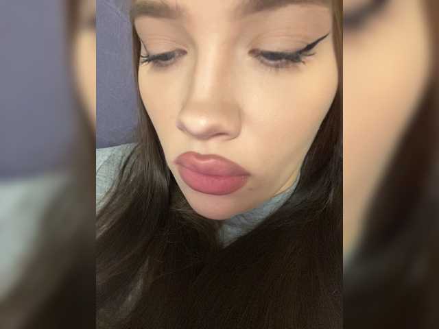 Glossmixdoll live cam on BongaCams