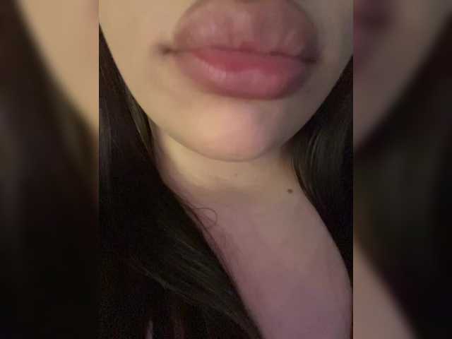 Glossmixdoll live cam on BongaCams