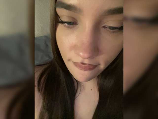 Glossmixdoll live cam on BongaCams