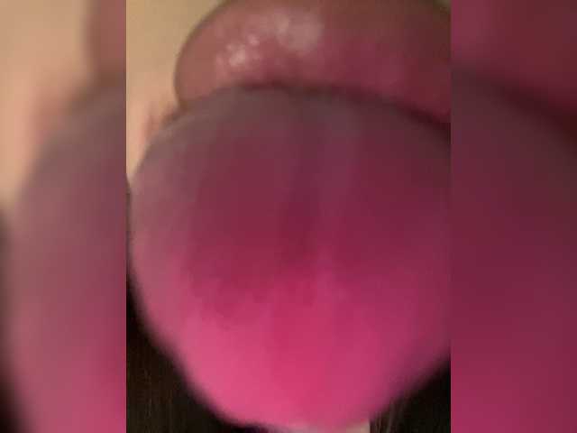 Glossmixdoll live cam on BongaCams