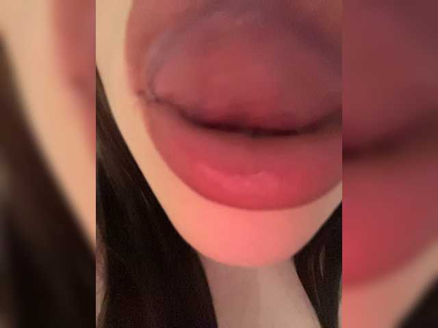 Glossmixdoll live webcam show