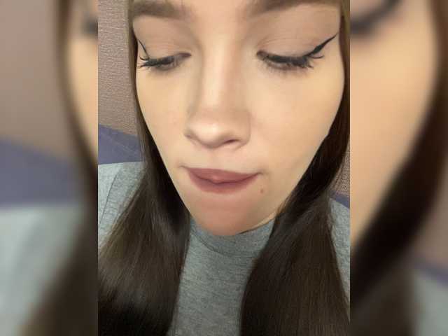 Glossmixdoll live cam on BongaCams