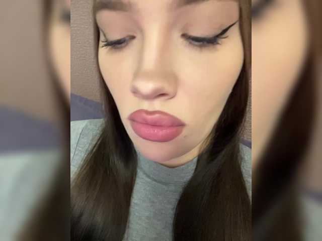 Glossmixdoll live cam on BongaCams