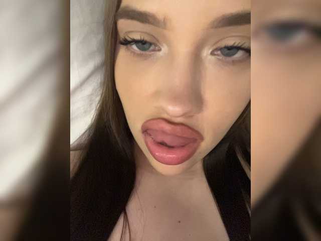 секс с Glossmixdoll