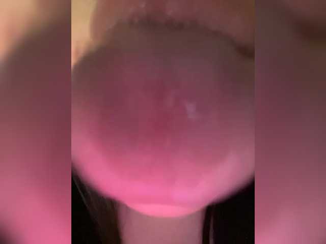 Glossmixdoll live cam on BongaCams