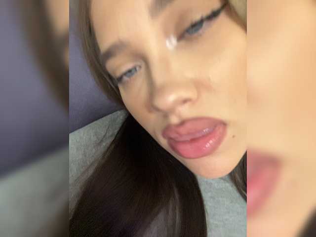 glossmixdoll live sex show