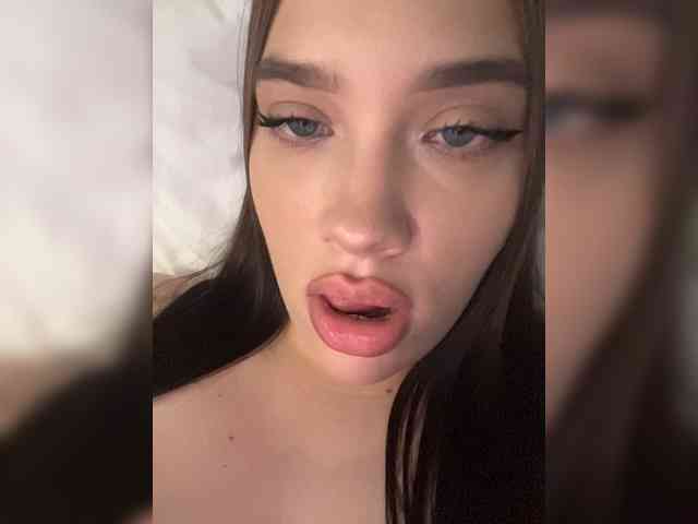 Glossmixdoll webcam