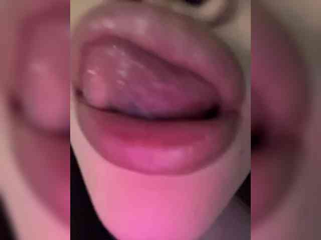 Glossmixdoll webcam