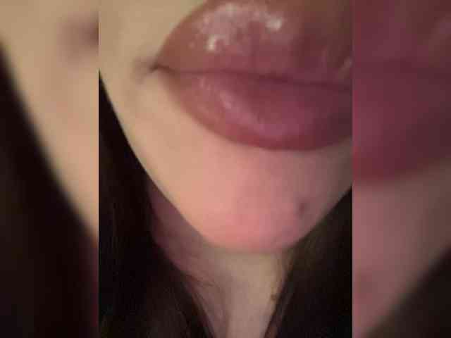 Glossmixdoll webcam