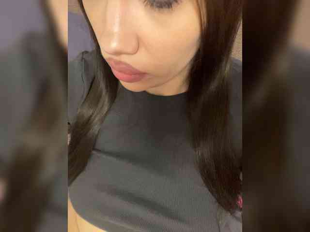 Model: Glossmixdoll