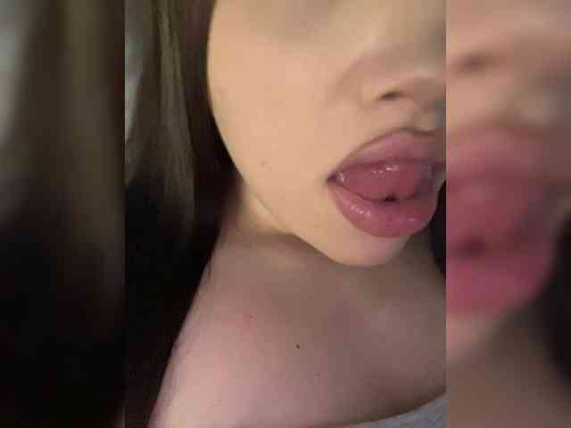 Glossmixdoll webcam