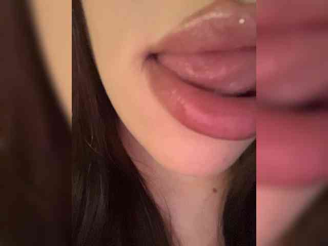 Glossmixdoll webcam