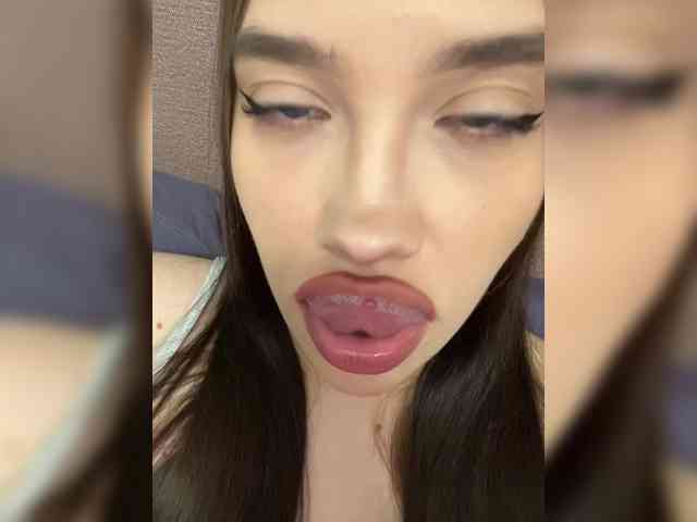 Glossmixdoll Sex Cam Show