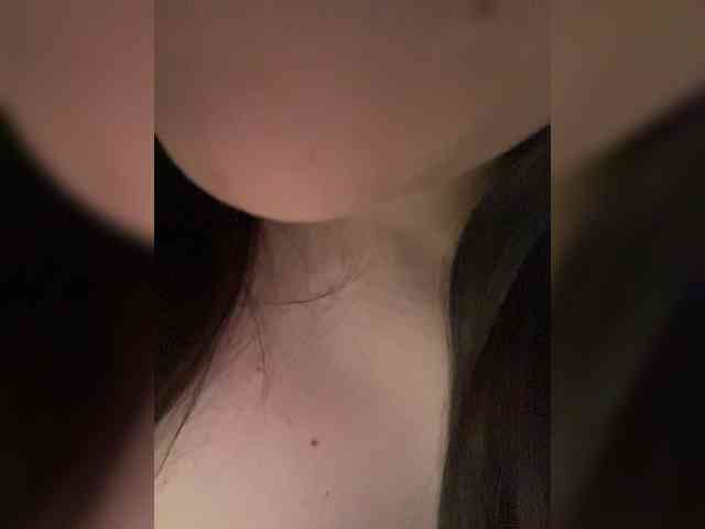 Glossmixdoll webcam