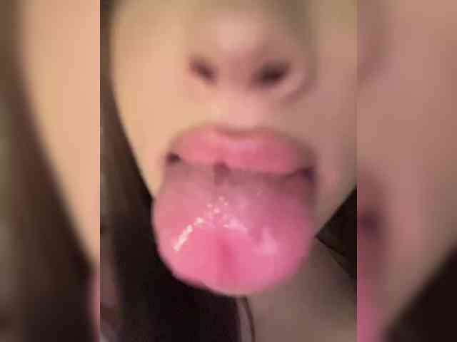 Glossmixdoll webcam