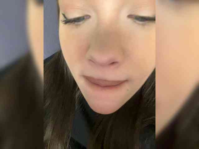Glossmixdoll webcam