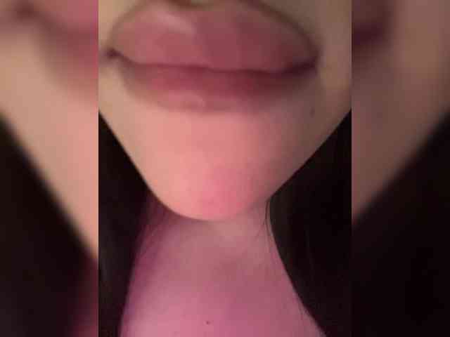 Glossmixdoll webcam