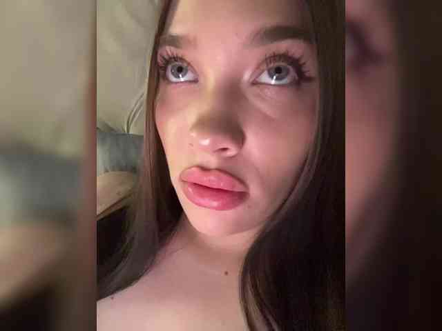 Glossmixdoll webcam