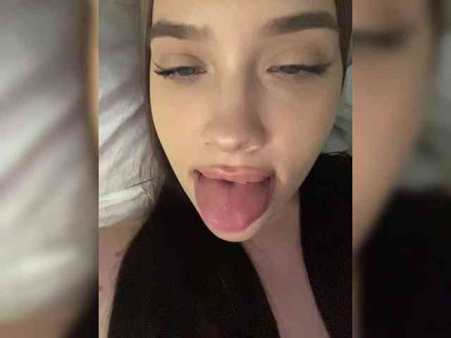 Glossmixdoll webcam