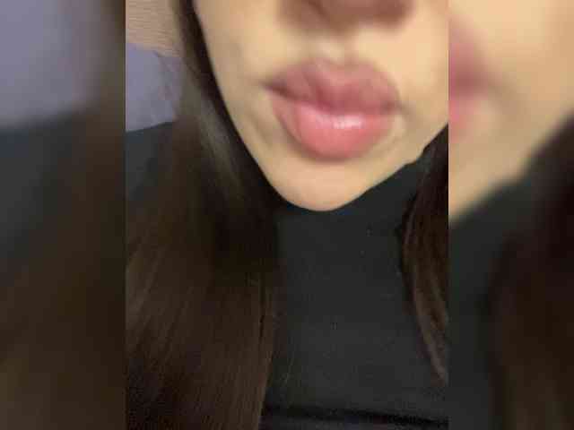 Glossmixdoll webcam