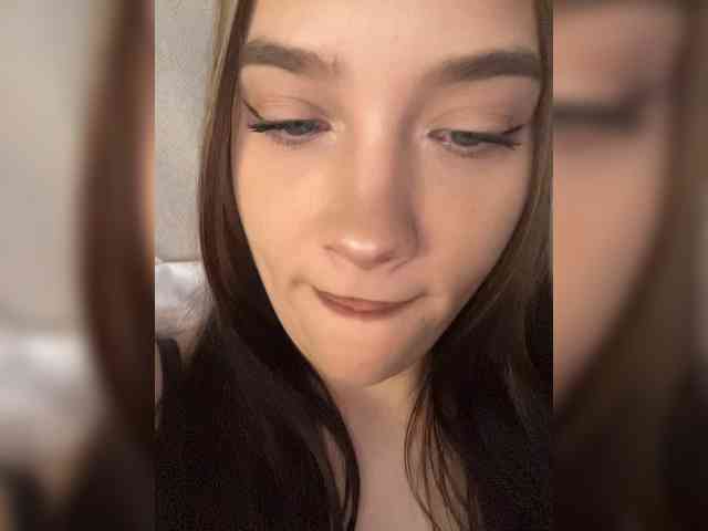 Glossmixdoll webcam