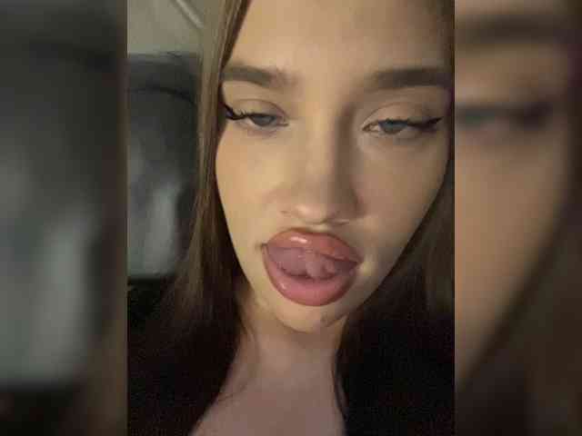 Glossmixdoll webcam