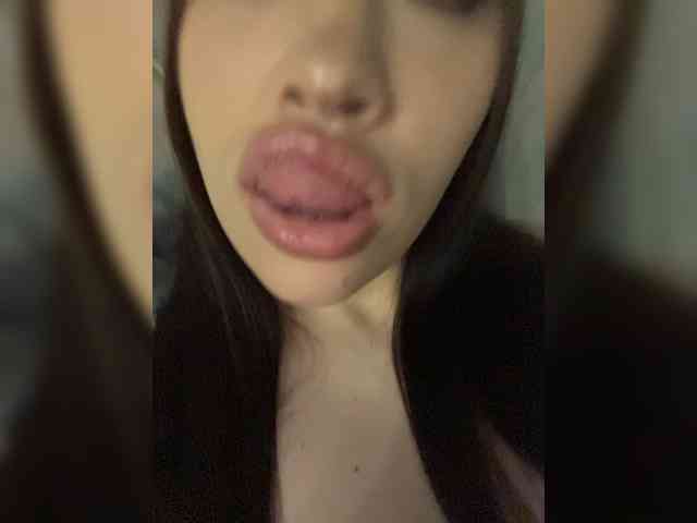 Glossmixdoll webcam