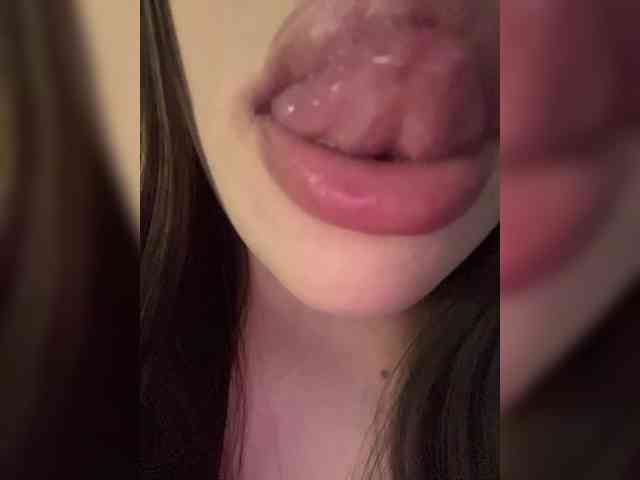 Glossmixdoll webcam