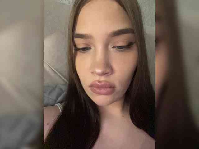 Glossmixdoll webcam