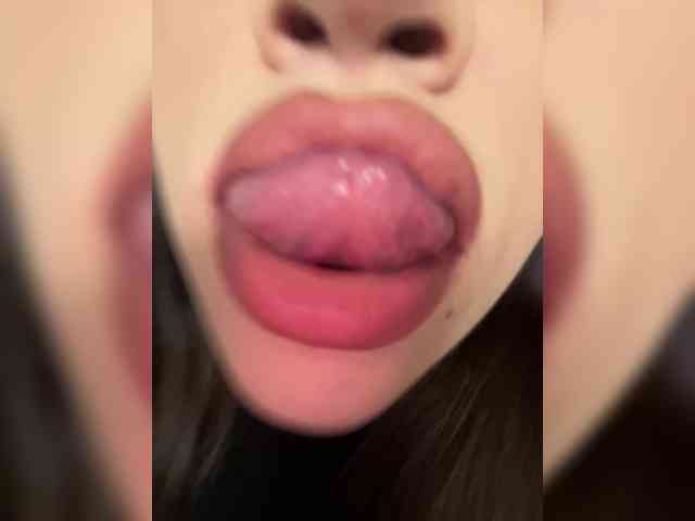 Glossmixdoll webcam