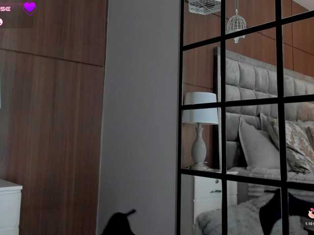 ZaraVesari live cam on BongaCams