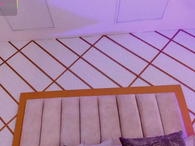 ZaraVesari live cam on BongaCams