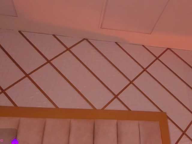 ZaraVesari live webcam show