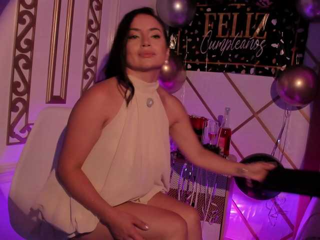 ZaraVesari live cam on BongaCams