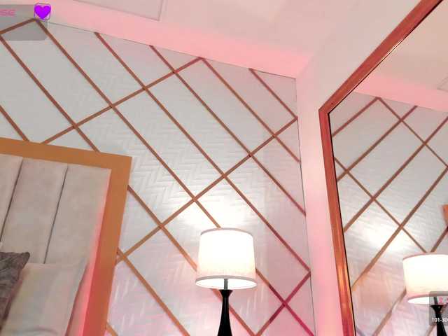 ZaraVesari live cam on BongaCams