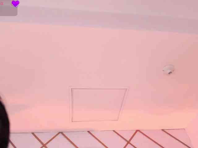 ZaraVesari webcam
