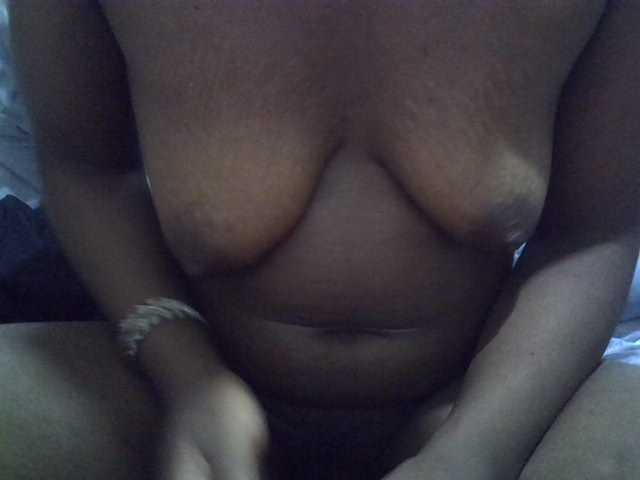 cudlecanvas live cam on BongaCams