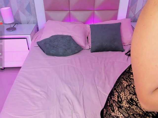 ZamaraSweet live cam on BongaCams