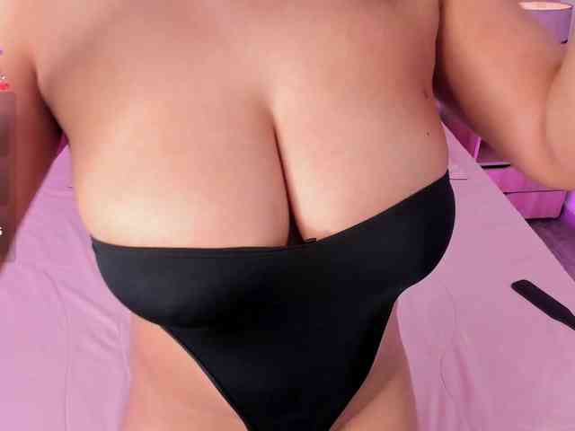 ZamaraSweet webcam