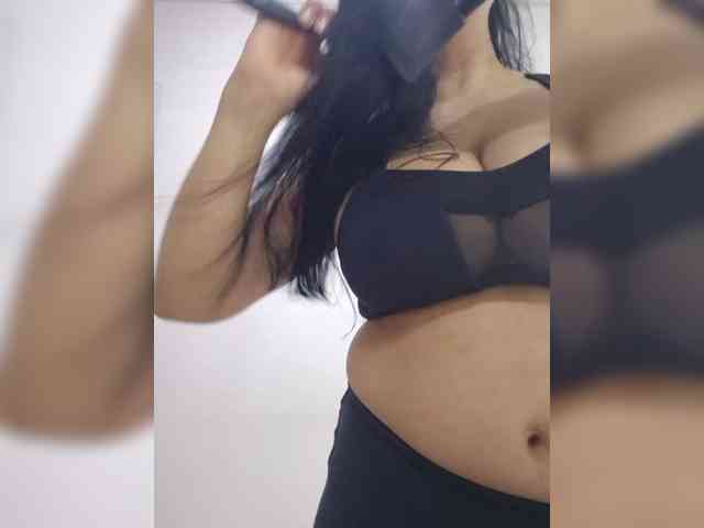 ZamaraSweet webcam