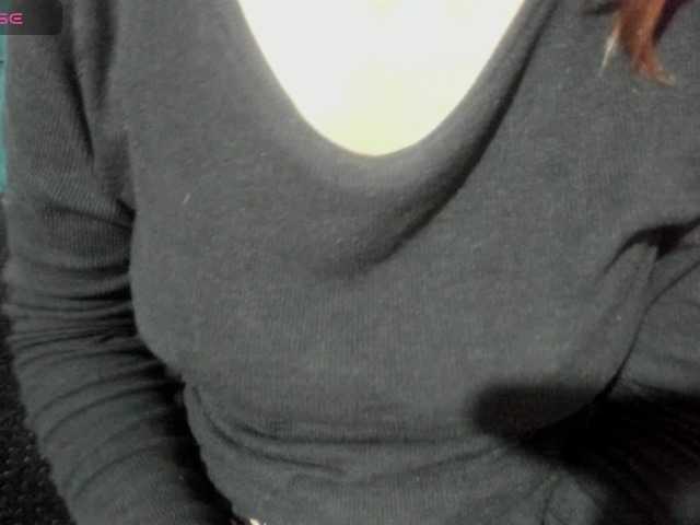 Kloe22 live cam on BongaCams