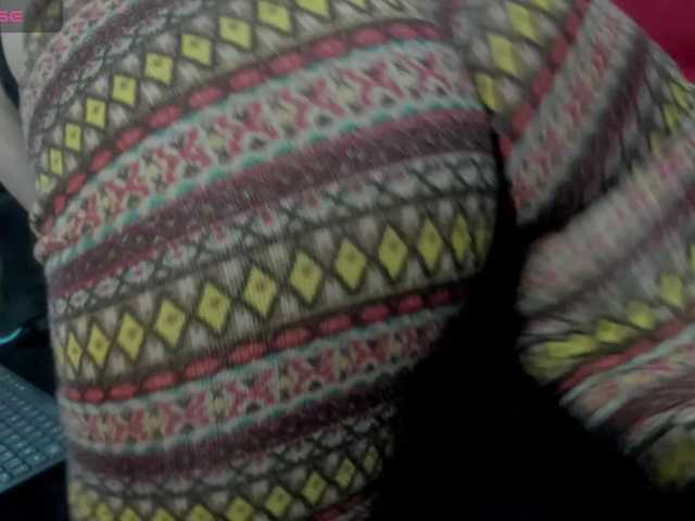 Kloe22 live cam on BongaCams