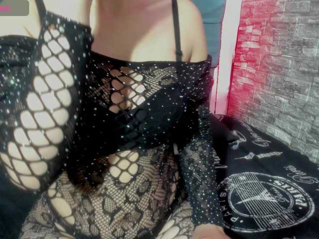 Kloe22 live cam on BongaCams