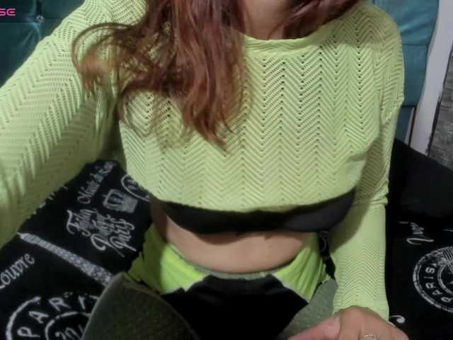 Kloe22 live cam on BongaCams