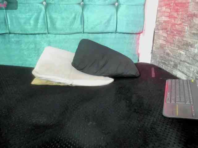 Kloe22 webcam