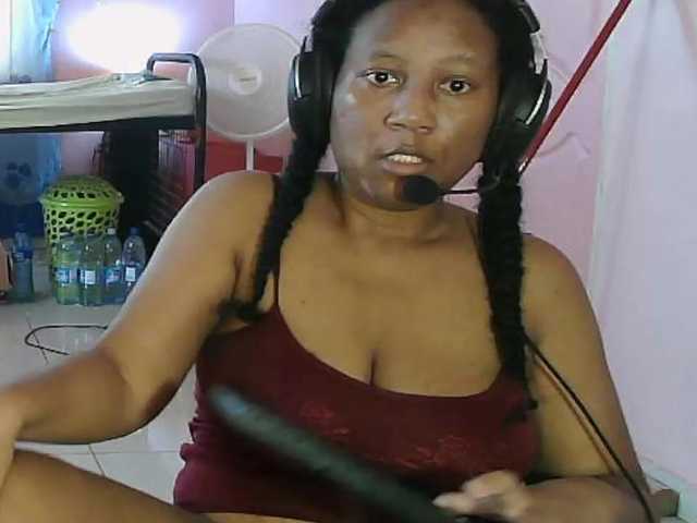 Eirondra-valeen live cam on BongaCams