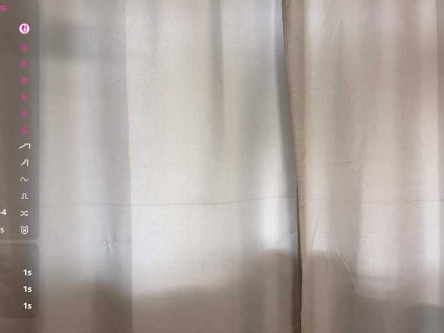 CalandraGalapon live cam on BongaCams