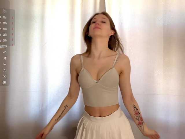 CalandraGalapon live cam on BongaCams