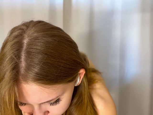 CalandraGalapon live cam on BongaCams